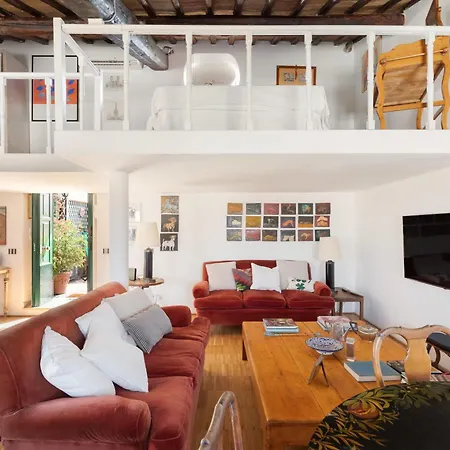 Farnese Stunning Penthouse | Romeloft *
