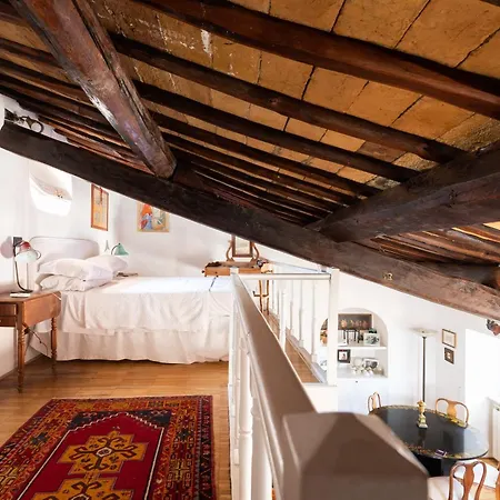 Farnese Stunning Penthouse | Romeloft Apartment