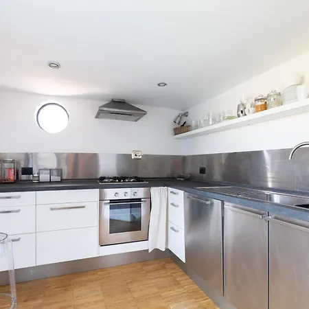 Farnese Stunning Penthouse | Romeloft * Rome